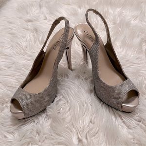Silver Glitter Guess Sandals/Pumps🤍✨